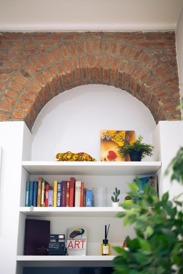 The Red Bricks Home - San Babila Area มิลาน ภายนอก รูปภาพ