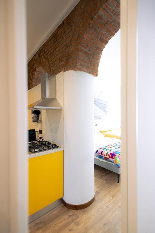 The Red Bricks Home - San Babila Area มิลาน ภายนอก รูปภาพ